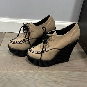Demonia Tan & Black Creeper Wedge Heel